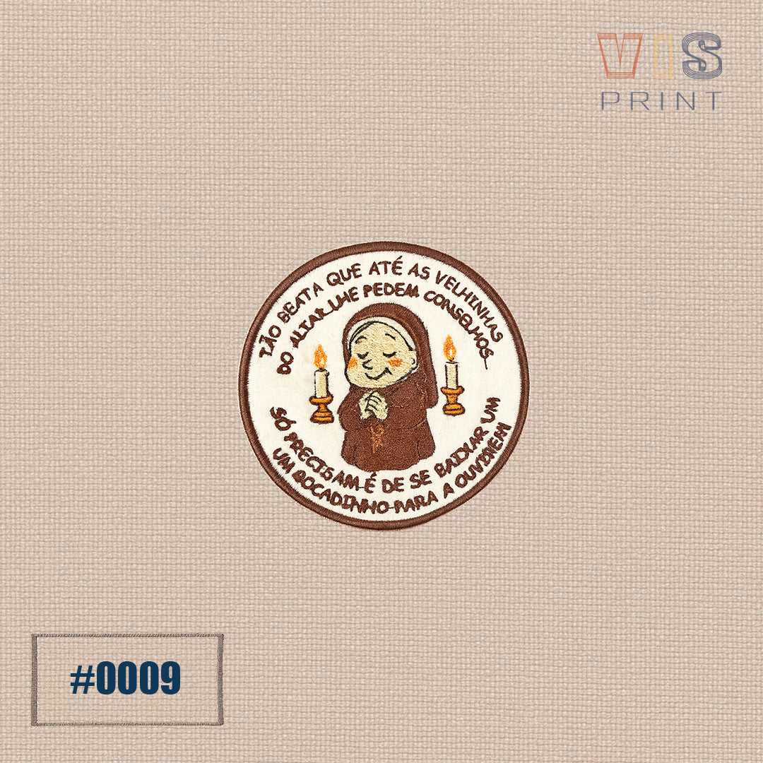 Emblema Tia Beata em missão de estilo!